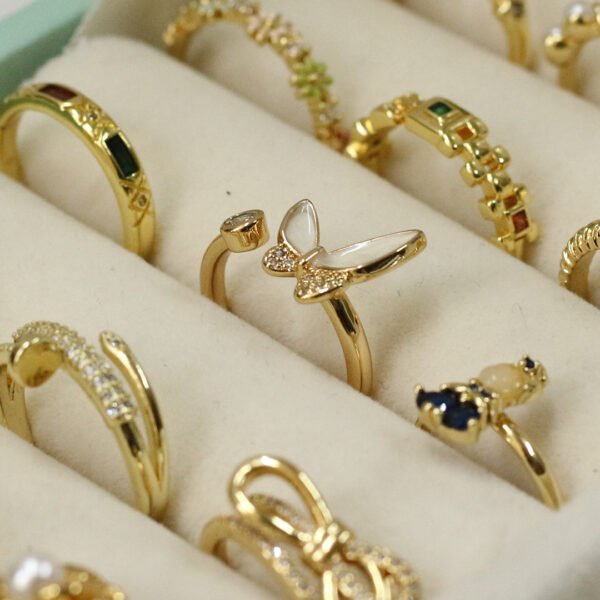 Gold Rings Set